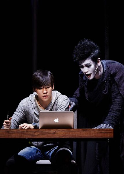 Файл:Death-note-ryuk-still-1.jpg